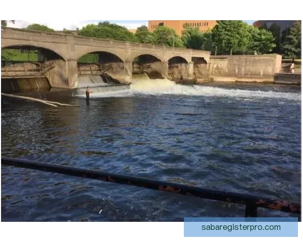 老詹为何不愿待的两座城市是密尔沃基和孟菲斯它们真的那么糟糕吗